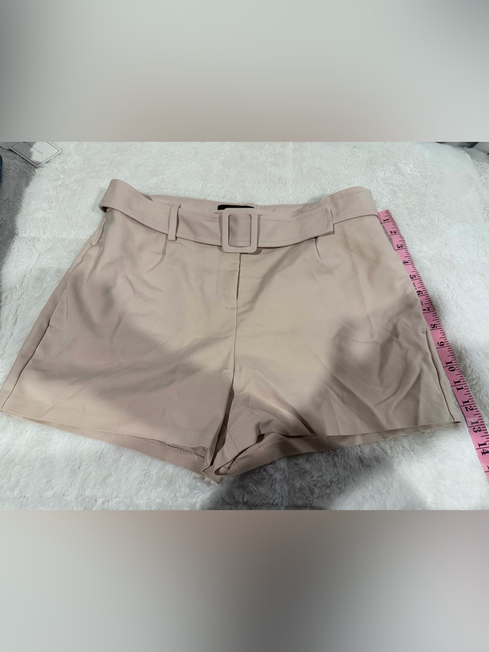 Express High-Waist Belted Shorts in Light Beige